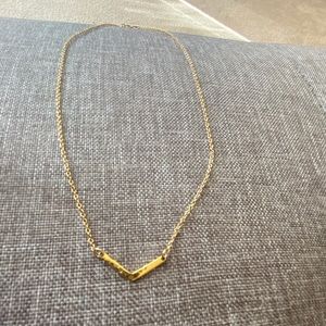 Gorjana mini V Necklace 18k plated Gold
